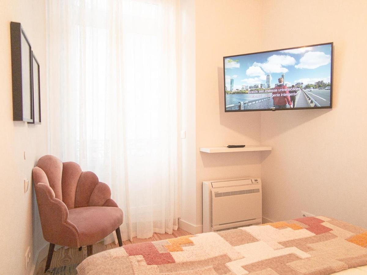 Apartment Bairro Alto Charming Bright With Ac Elevator Lisbon