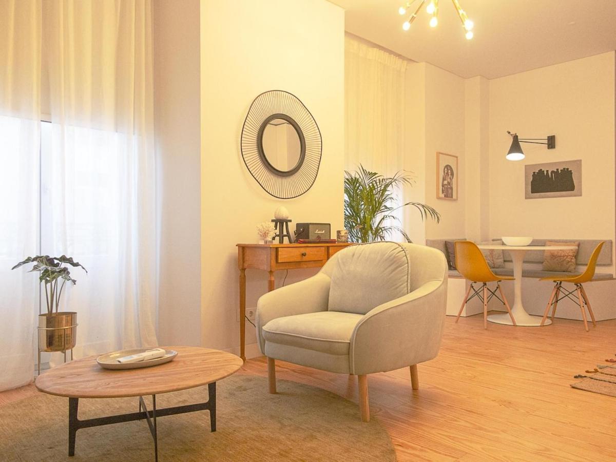 Apartment Bairro Alto Charming Bright With Ac Elevator Lisbon